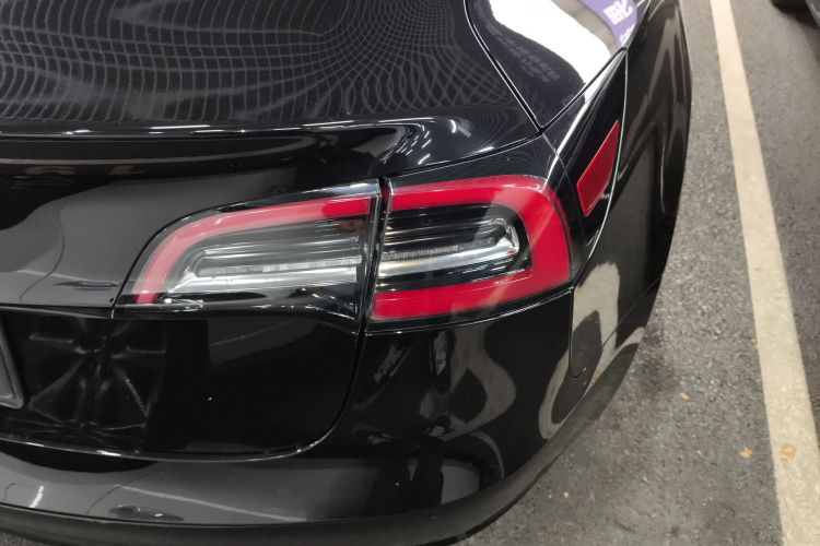 特斯拉 Model 3 2020款 标准续航后驱升级版车身外观6006