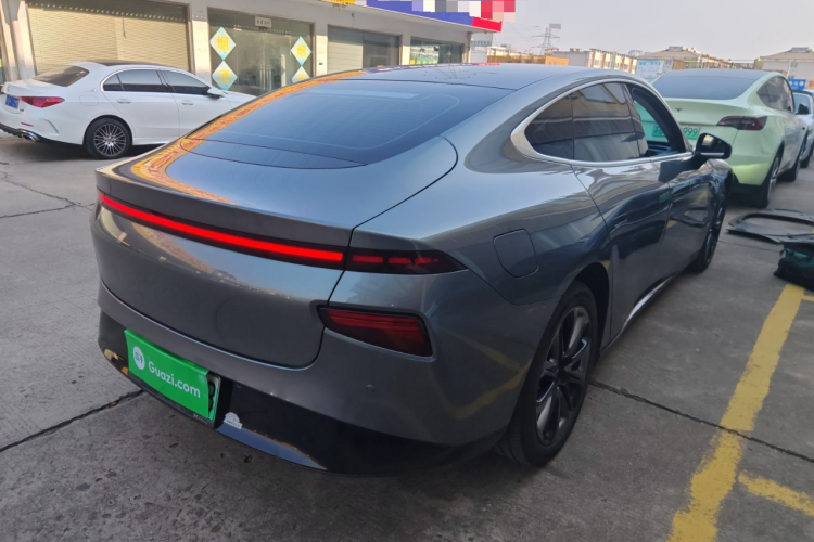 小鹏P7 2022款 480N+车身外观6005