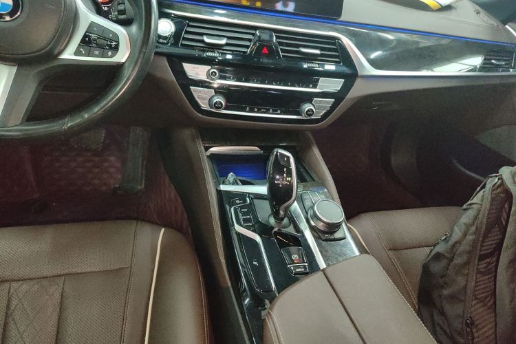 宝马5系 2021款 改款 525Li M运动套装局部细节16