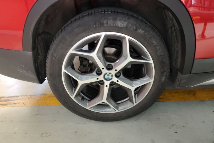 宝马X1 2016款 sDrive18Li 豪华型车身外观6002