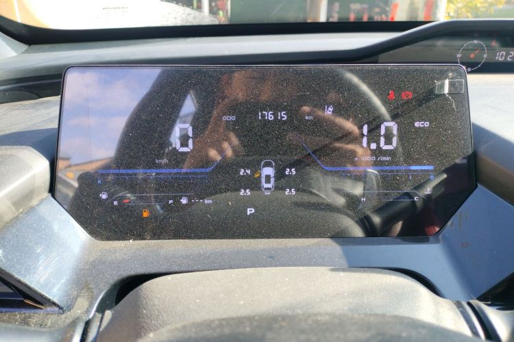 长安欧尚Z6 2023款 蓝鲸 2.0T 自动智行型中控内饰14