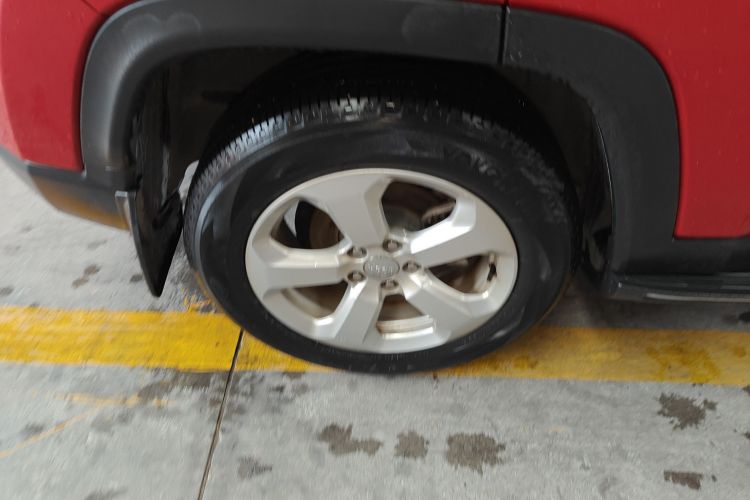 Jeep 指南者 2017款 200T 自动家享版车身外观6008