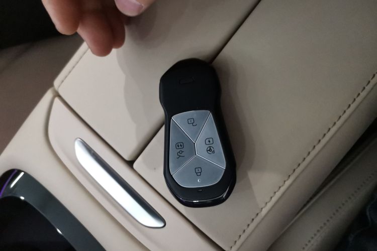 小鹏P7 2022款 480E+中控内饰11