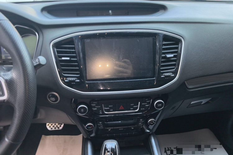 吉利汽车 远景X6 2016款 1.3T CVT旗舰型中控内饰16
