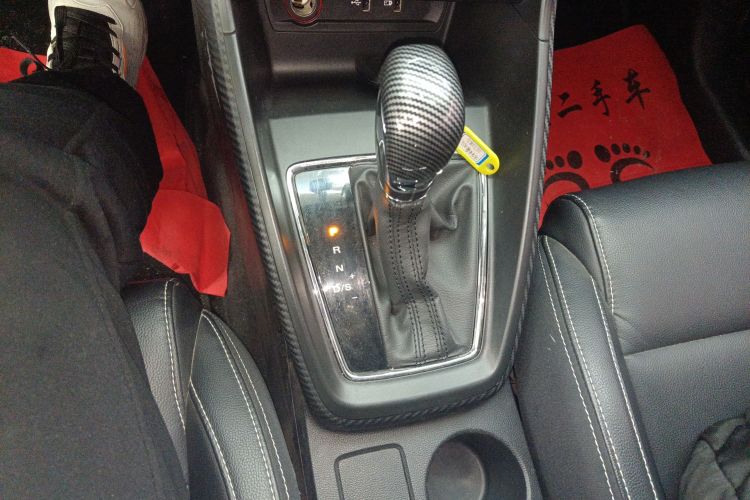 名爵ZS 2017款 1.5L 自动豪华版中控内饰18