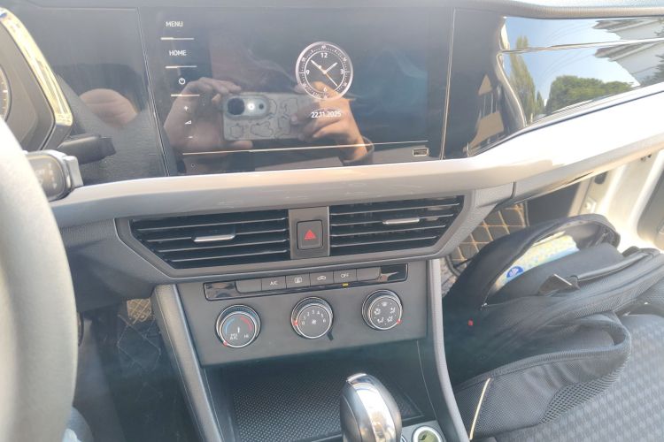 大众 宝来 2021款 1.5L 自动时尚智联版中控内饰16