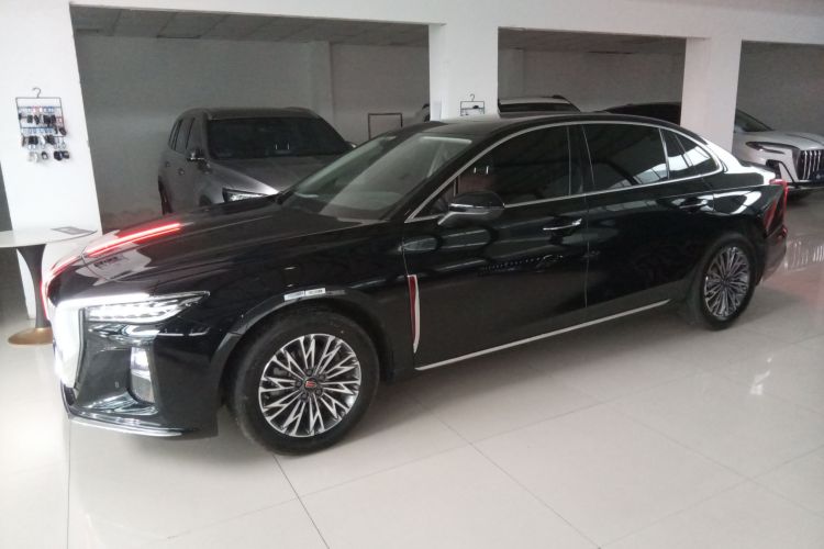 红旗H5 2025款 1.5T DCT旗韵版车身外观4