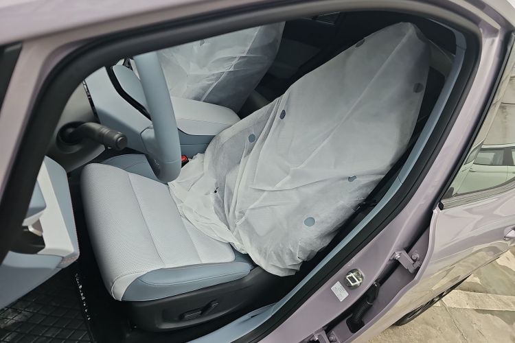 名爵 MG4 EV 2026款 437 自由版中控内饰19