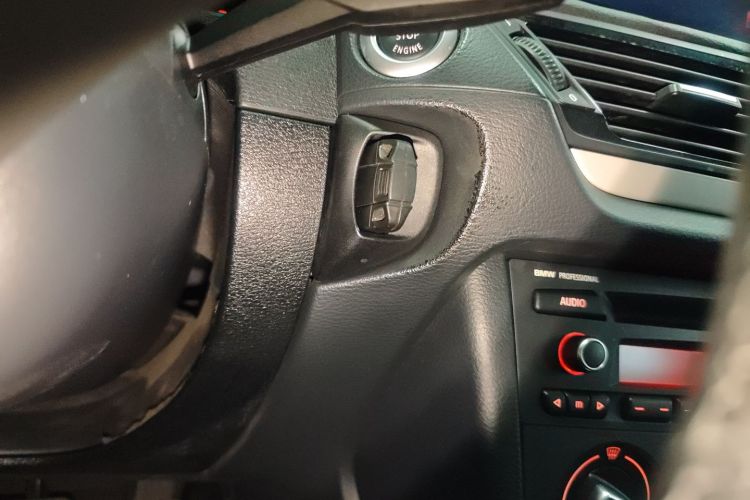 宝马X1 2013款 sDrive18i 时尚型中控内饰11