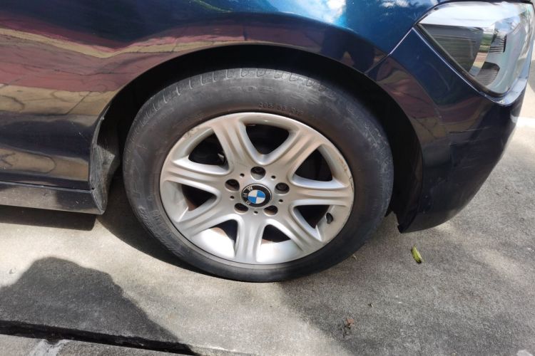 宝马1系(进口) 2013款 改款 116i 领先型车身外观6007