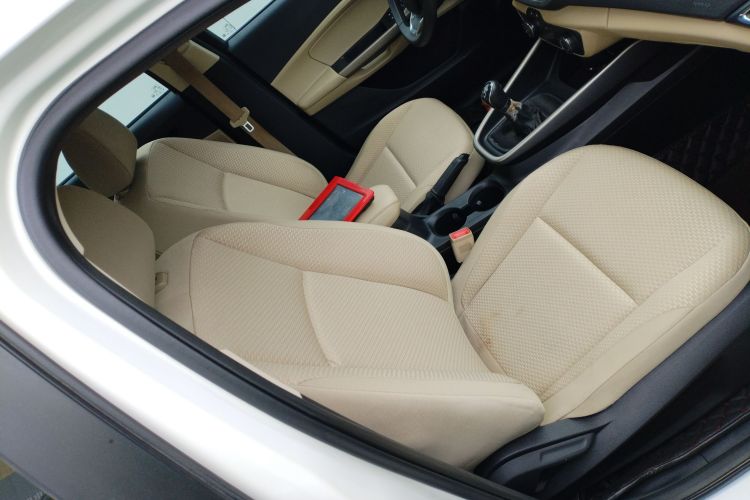 福特 福睿斯 2015款 1.5L 手动舒适型局部细节41