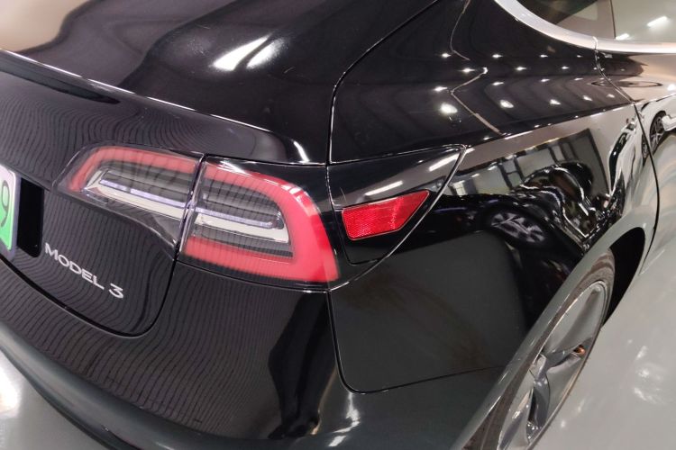 特斯拉 Model 3 2019款 标准续航后驱升级版车身外观9