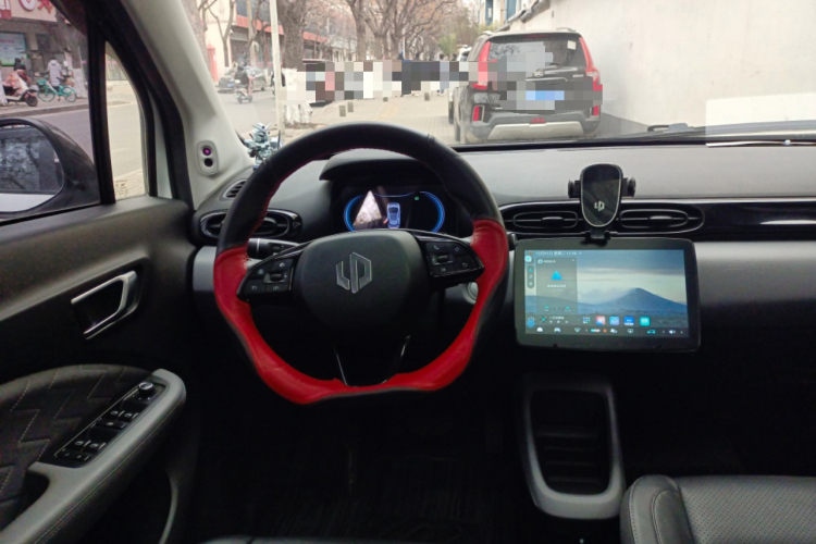 零跑汽车 零跑T03 2020款 400豪华版中控内饰13