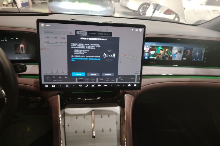 腾势Z9GT 2024款 1100四驱Max版中控内饰16