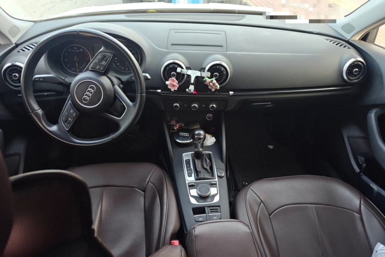 奥迪A3 2019款 Sportback 35 TFSI 时尚型 国VI中控内饰7002