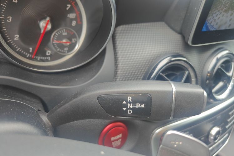 奔驰GLA 2019款 GLA 200 动感型局部细节18