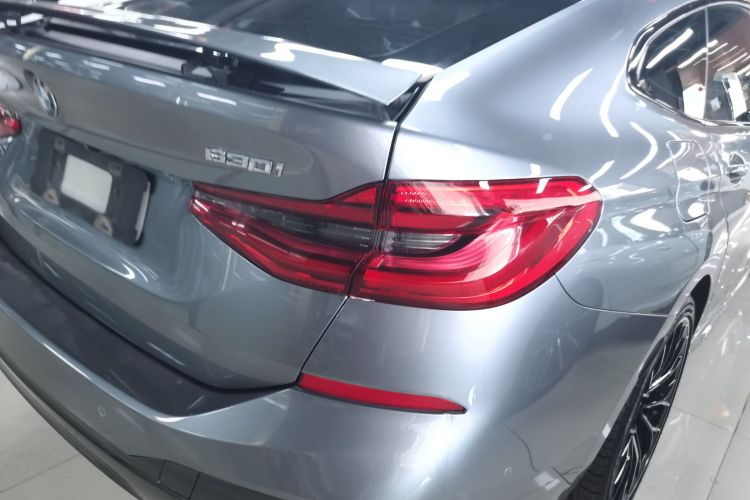 宝马6系GT 2020款 630i M运动套装车身外观9