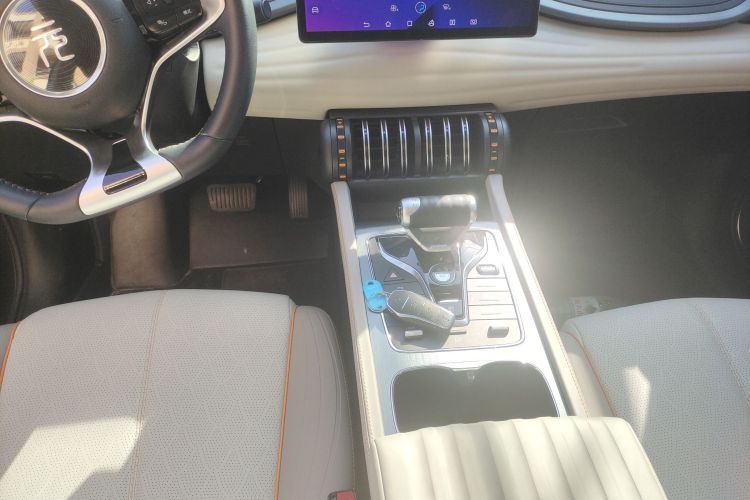 比亚迪 元PLUS 2023款 冠军版 430KM 超越型中控内饰18