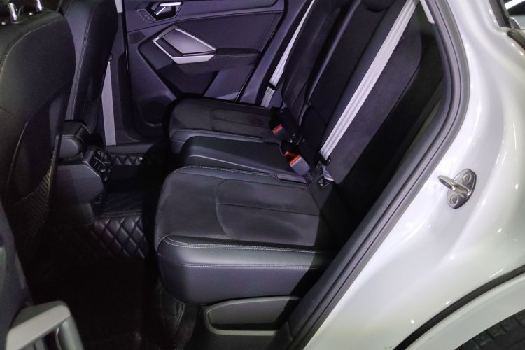 奥迪Q3 2019款 35 TFSI 进取动感型中控内饰7004