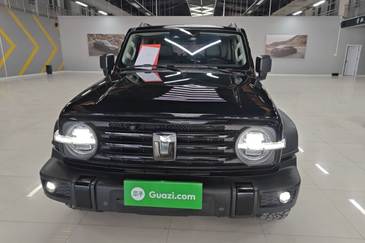 坦克300 2023款 越野版 2.0T 挑战者车身外观2