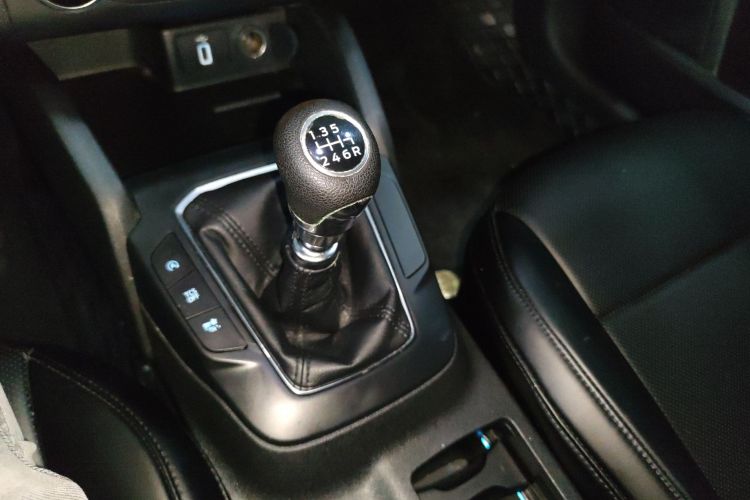 福特 福克斯 2019款 两厢 1.5L 手动锋跃型 国V局部细节18