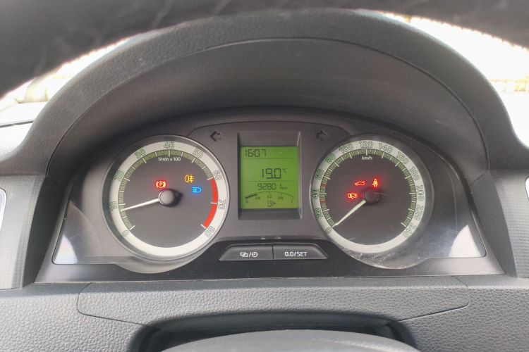 斯柯达 昕锐 2018款 1.4L 手动标准版中控内饰14