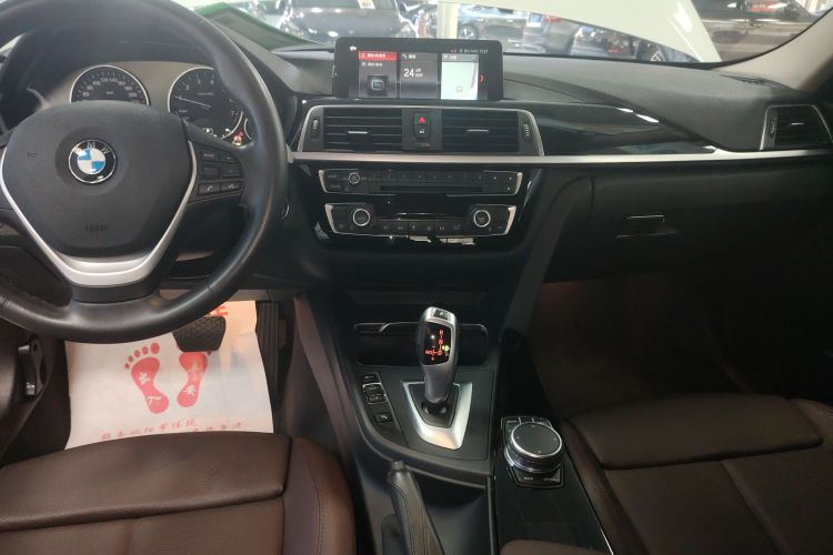 宝马3系 2019款 320Li 时尚型局部细节16