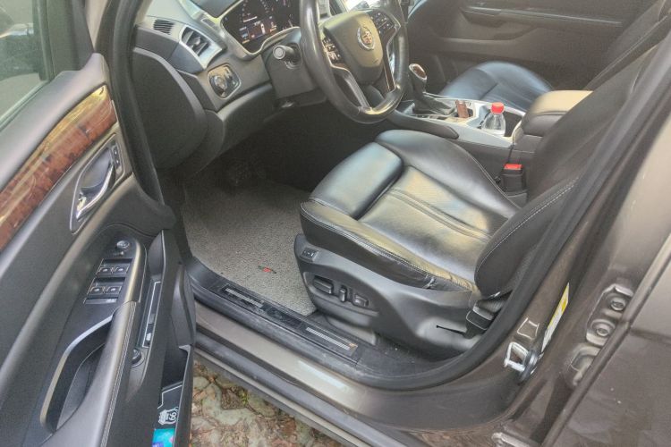 凯迪拉克SRX 2013款 3.0L 旗舰型中控内饰7003