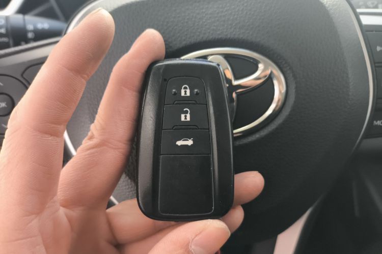 丰田 卡罗拉 2021款 1.2T S-CVT 精英版中控内饰11