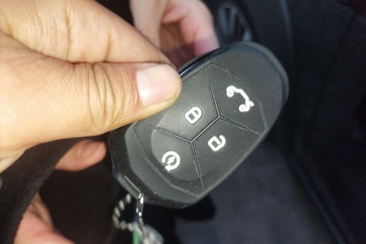 领克02 2021款 2.0TD 自动两驱劲 冠军版中控内饰11