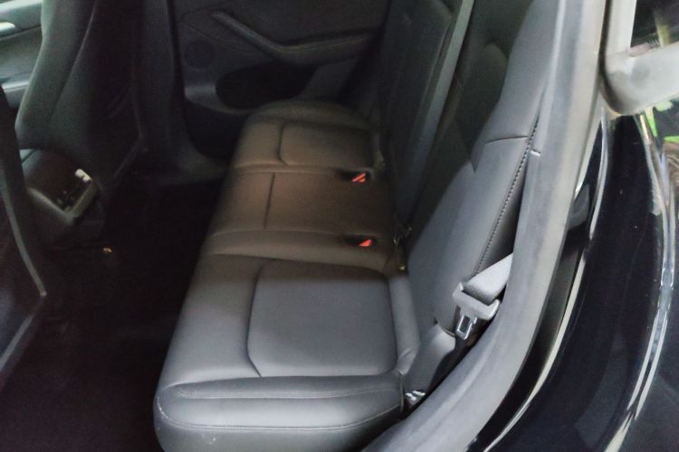 特斯拉 Model Y 2021款 长续航全轮驱动版 3D7中控内饰21