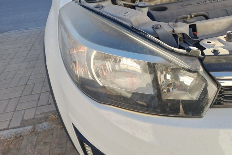 长城M4 2014款 1.5L 手动舒适型车身外观8