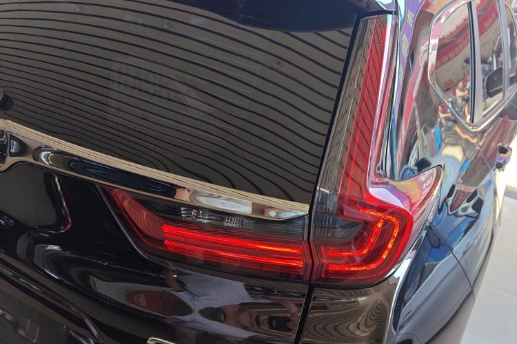 本田CR-V 2021款 240TURBO CVT两驱舒适版车身外观6006