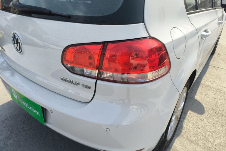 大众 高尔夫 2012款 1.4TSI 自动舒适型车身外观9