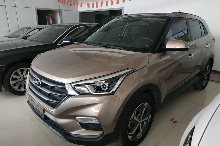 北京现代ix25 2017款 1.6L 自动智能型车身外观1