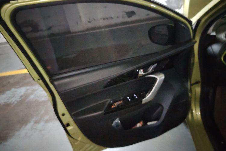 长安欧尚 奔奔E-Star 2020款 心动版 三元锂中控内饰7007