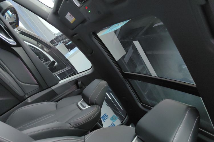 奥迪Q4 e-tron 2024款 40 e-tron 创境版中控内饰22