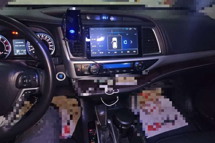 丰田 汉兰达 2015款 2.0T 四驱豪华版 7座中控内饰16