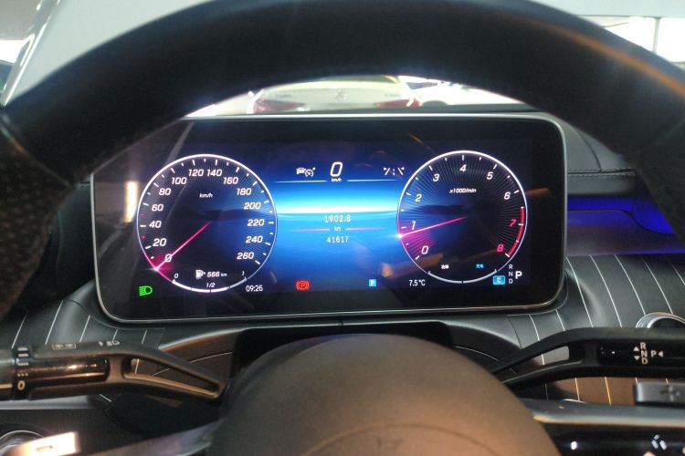 奔驰C级 2023款 C 200 L 运动版局部细节14