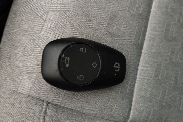 零跑汽车 零跑T03 2022款 炫晶版中控内饰11