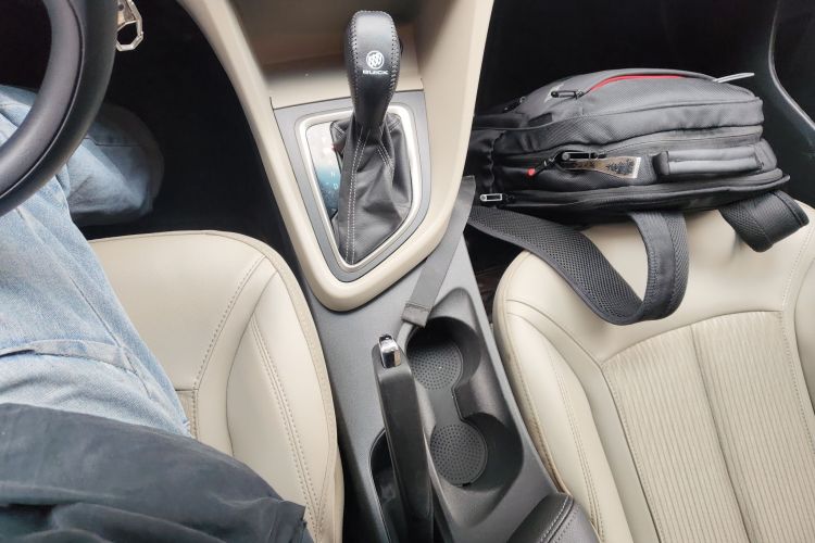 别克 英朗 2016款 15N 自动精英型局部细节18