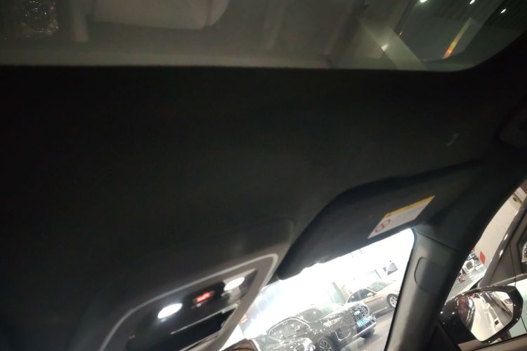 极氪001 2025款 WE版 100kWh 后驱局部细节22