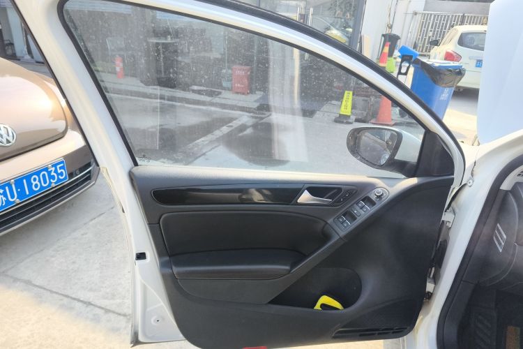 大众 高尔夫 2012款 1.4TSI 自动舒适型中控内饰47