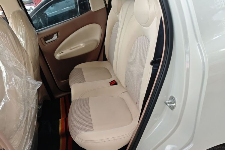 五菱汽车 宏光MINIEV 2025款 四门版 进阶款中控内饰21