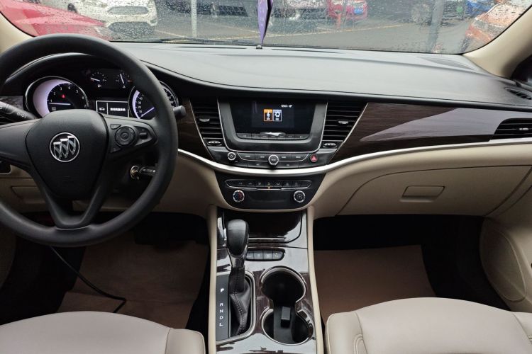 别克 威朗 2018款 三厢 15S 自动进取型中控内饰16