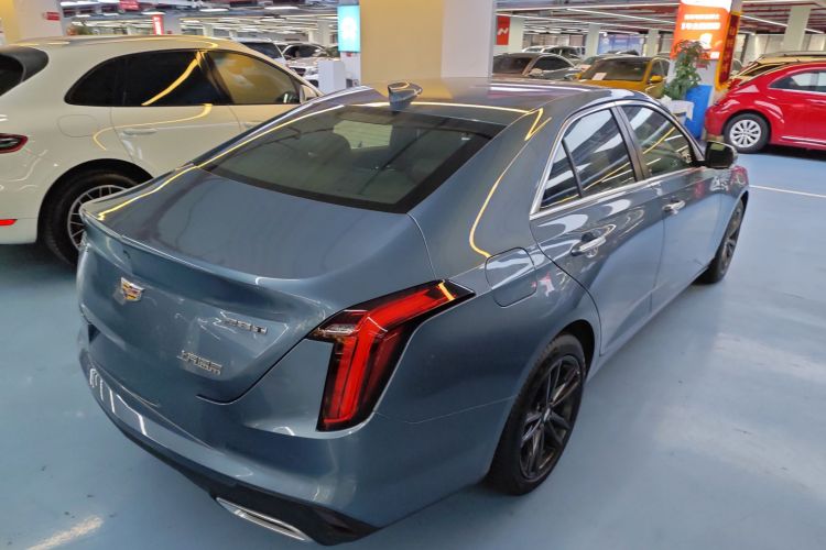 凯迪拉克CT4 2023款 28T 豪华型车身外观7