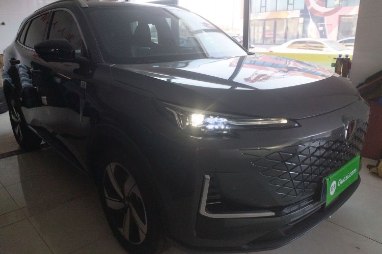 长安CS55PLUS 2024款 第三代 1.5T DCT卓越型车身外观3