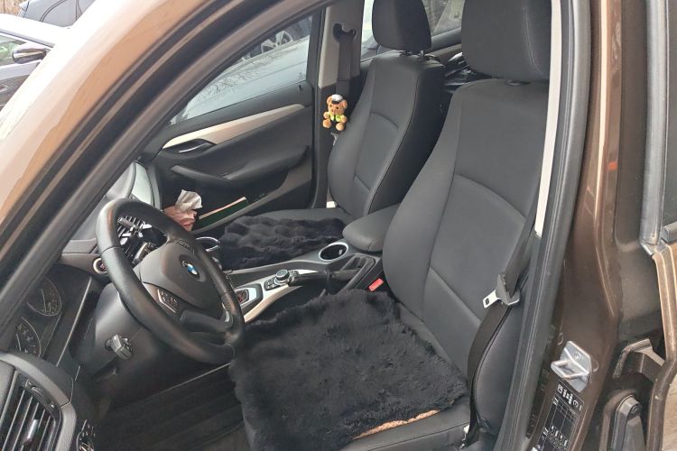 宝马X1 2014款 sDrive18i 领先型中控内饰19