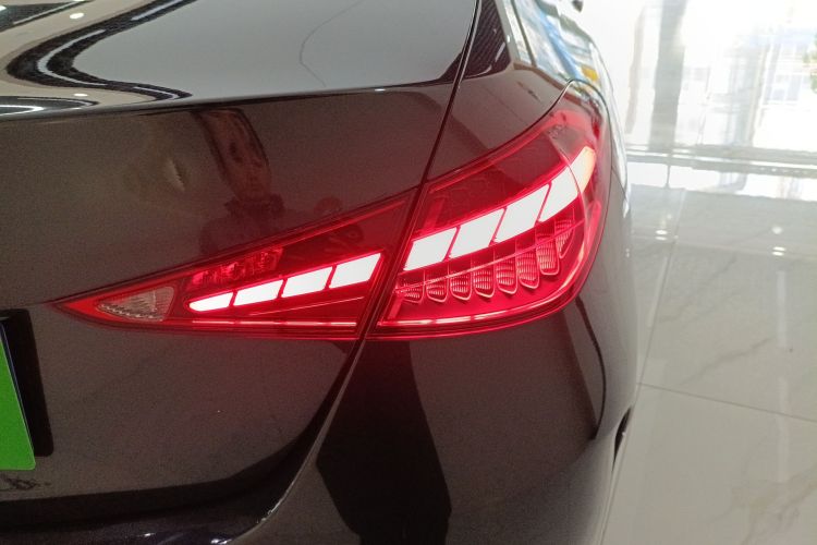 奔驰C级 2023款 改款二 C 260 L 运动版车身外观6006