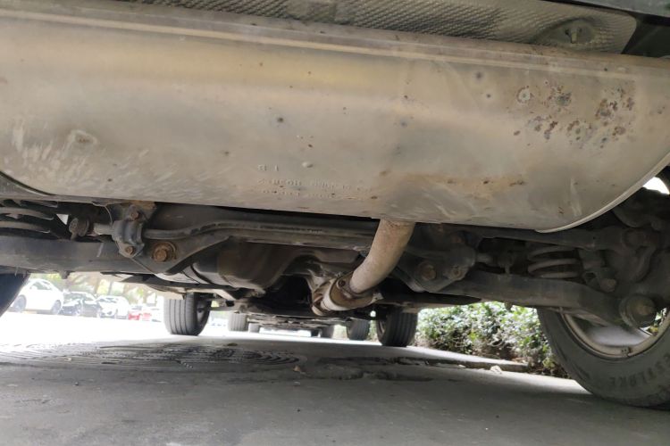 北京现代ix35 2012款 2.0L 自动两驱精英版GLS局部细节9009